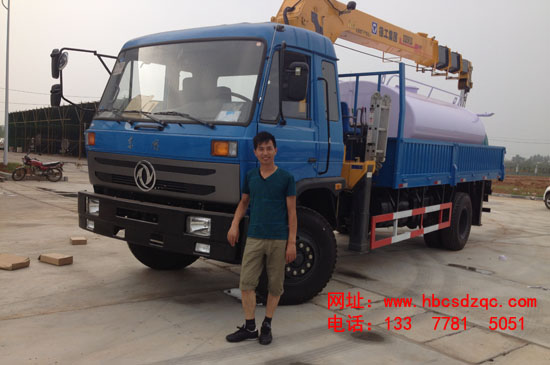 東風(fēng)隨車(chē)吊國(guó)四隨車(chē)吊