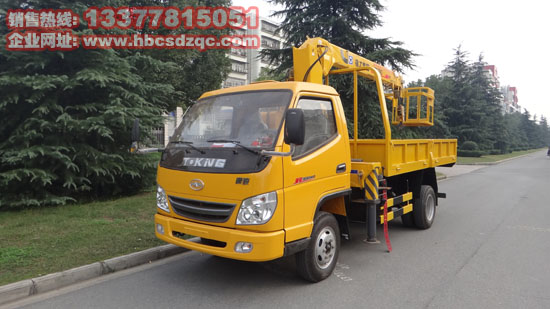 多功能藍(lán)牌隨車起重運(yùn)輸車
